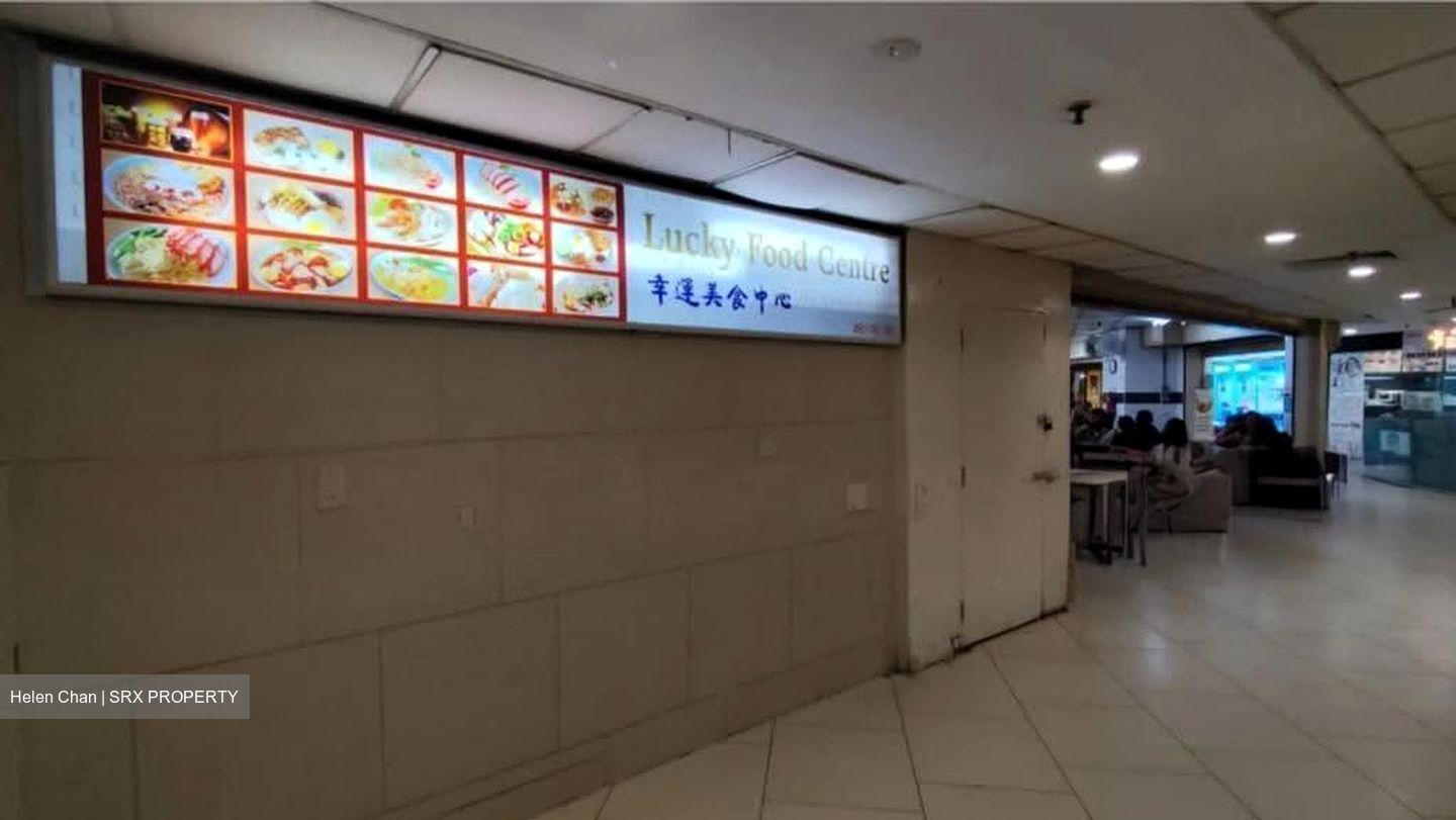 Lucky Plaza (D9), Retail #623498651
